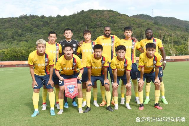 教练组反复磨合，力图提高球队整体实力的简单介绍