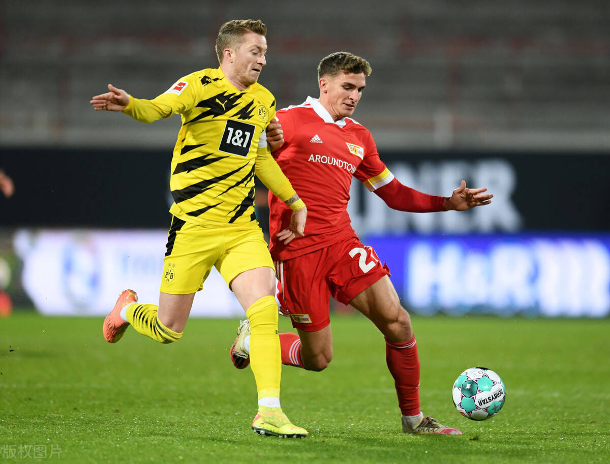 星空体育网站入口-斯图加特遭遇惨败，反思战术问题