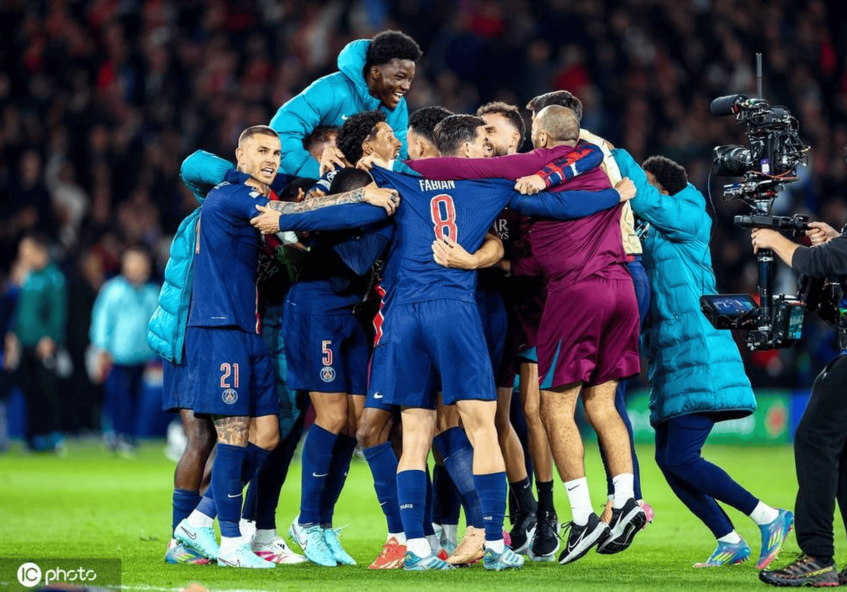 巴黎圣日耳曼-逆转，晋级欧冠半决赛的简单介绍