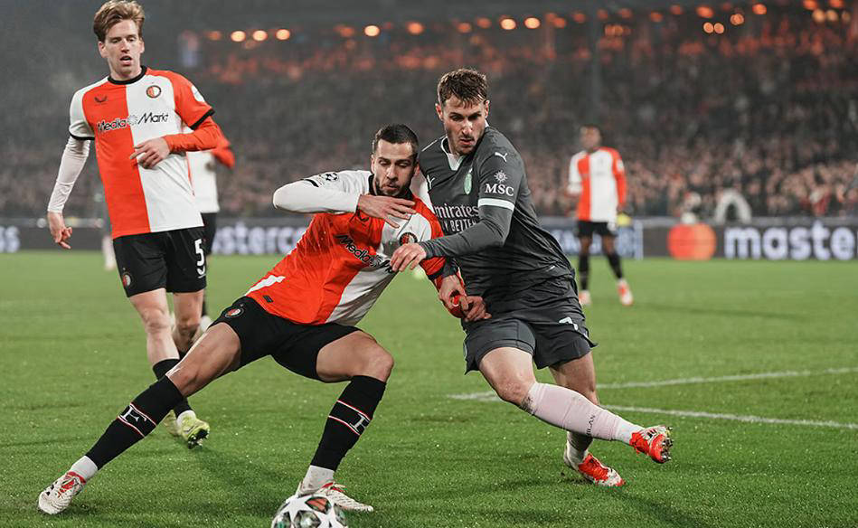 包含阿贾克斯对阵AC米兰，双方实力对比将成为看点的词条