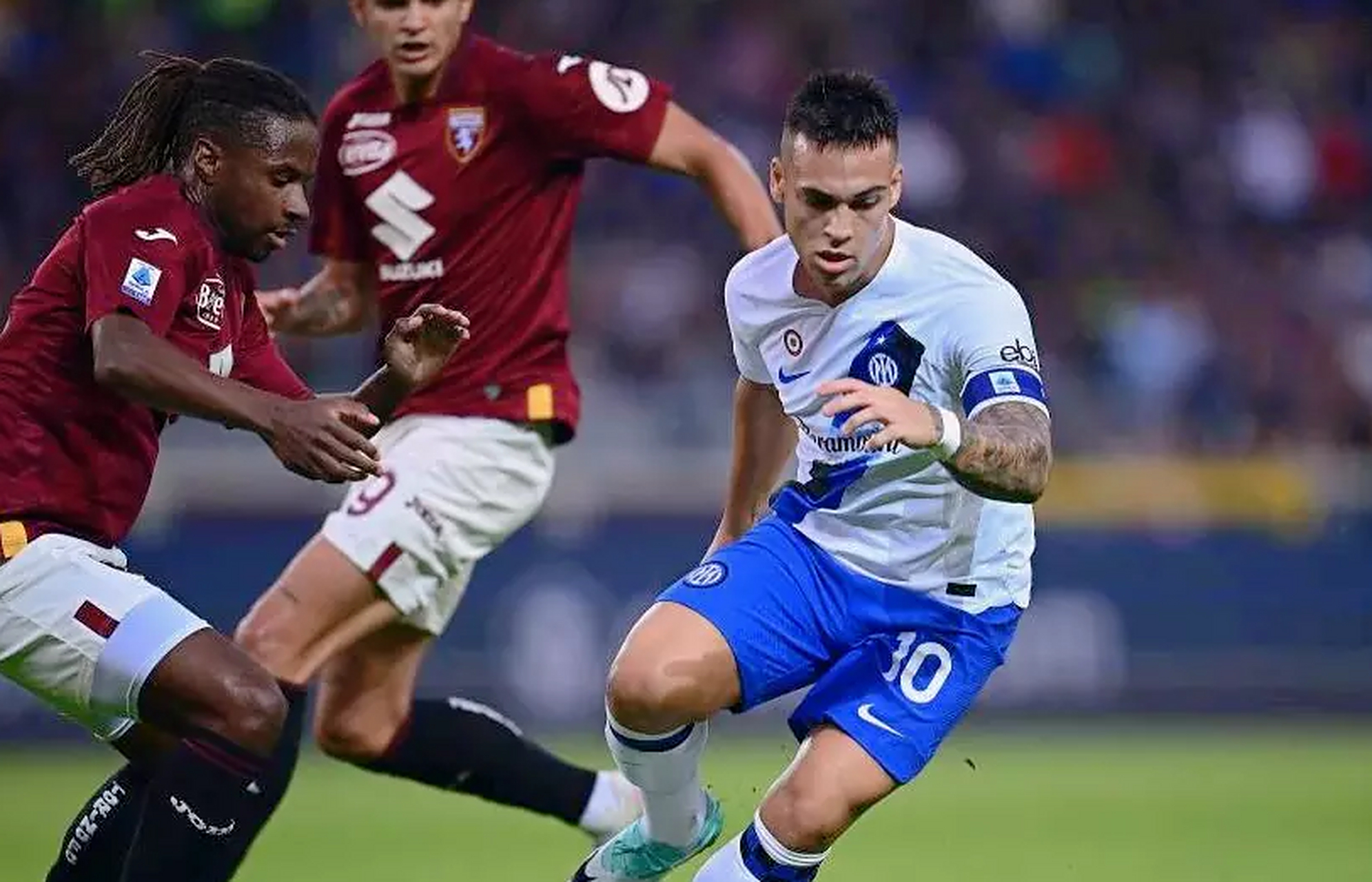 包含佛罗伦萨大胜都灵，喜迎联赛三连胜的词条