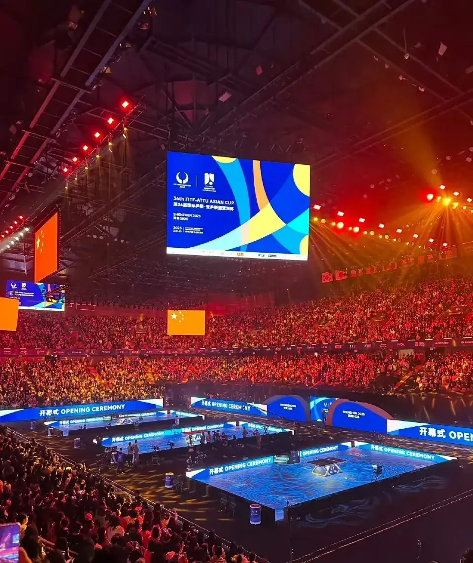 星空体育电竞-比赛过程中悬念重重，全场气氛紧张