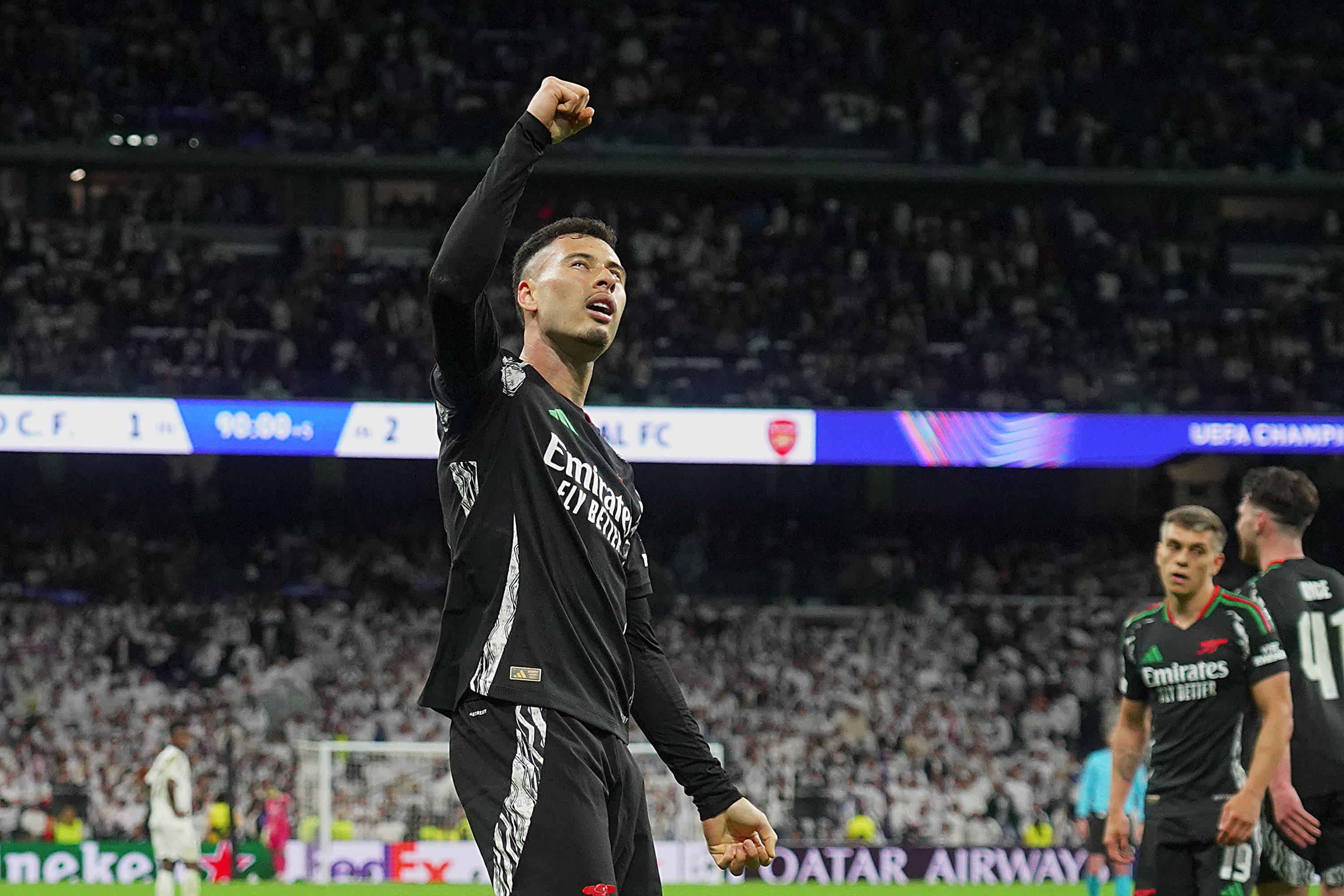 阿森纳客场不敌对手，不败纪录告终